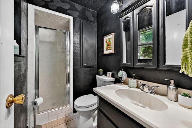 813 Glen Key Street, Denison, TX 75020