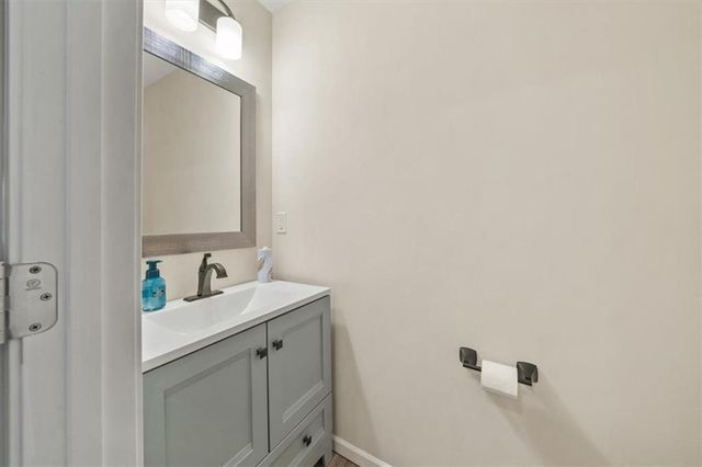 1409 N 650 Road, Lawrence, KS 66046