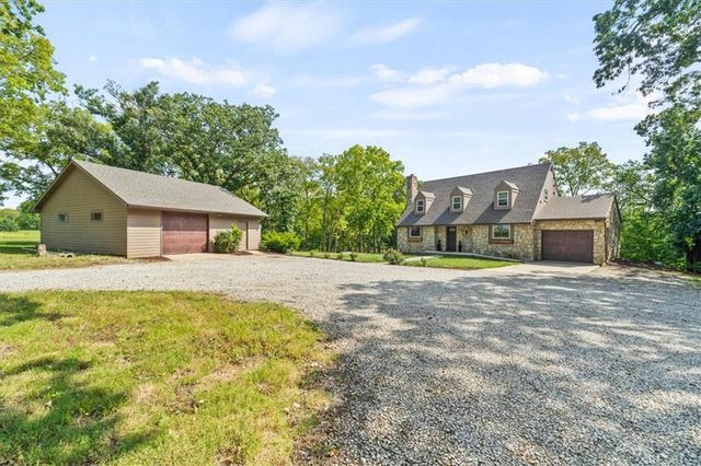 1409 N 650 Road, Lawrence, KS 66046