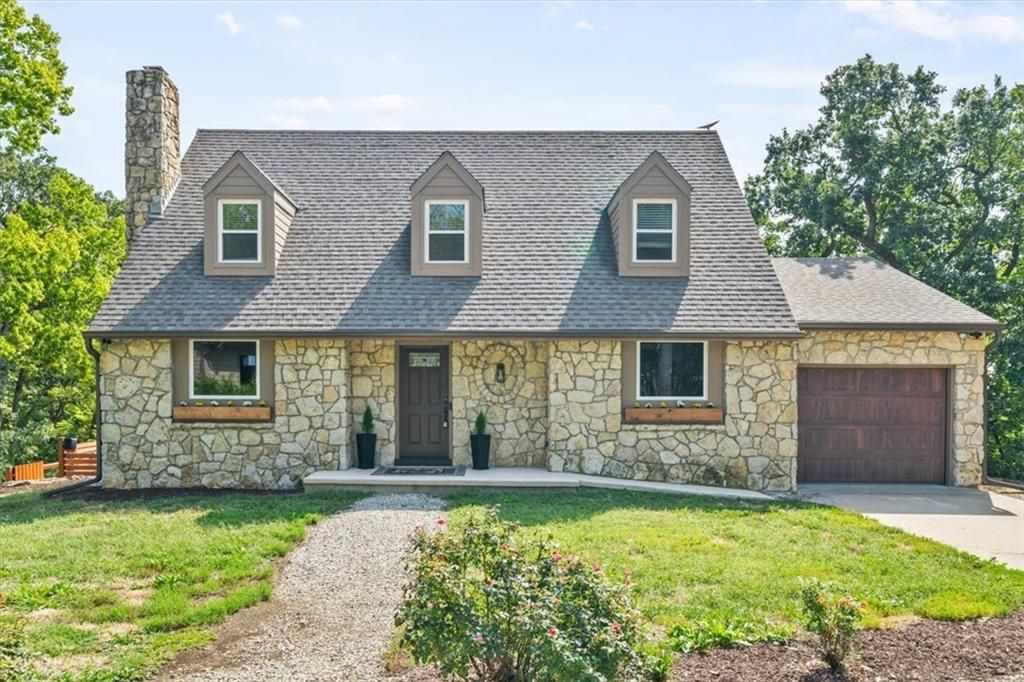 1409 N 650 Road, Lawrence, KS 66046