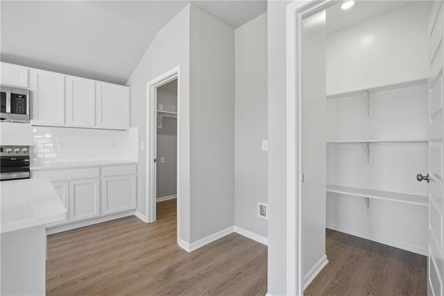 19475 Lincoln Street, Spring Hill, KS 66083