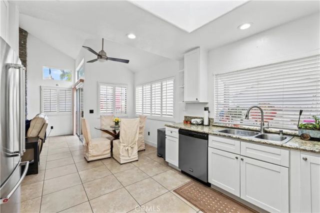 22047 Conway, Saugus, CA 91350