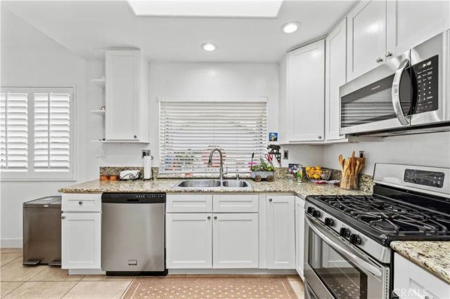 22047 Conway, Saugus, CA 91350