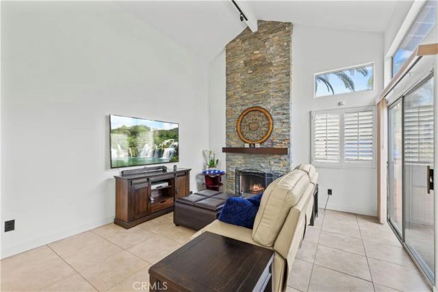 22047 Conway, Saugus, CA 91350