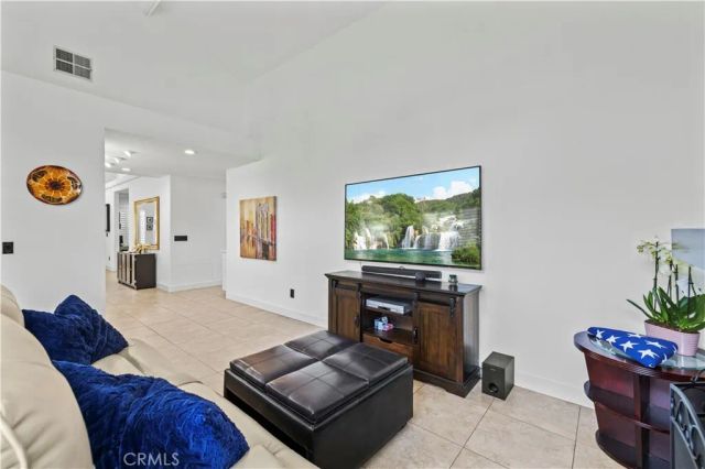 22047 Conway, Saugus, CA 91350