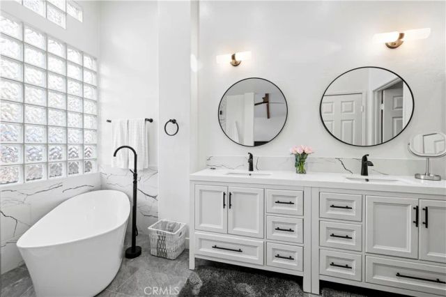 22047 Conway, Saugus, CA 91350