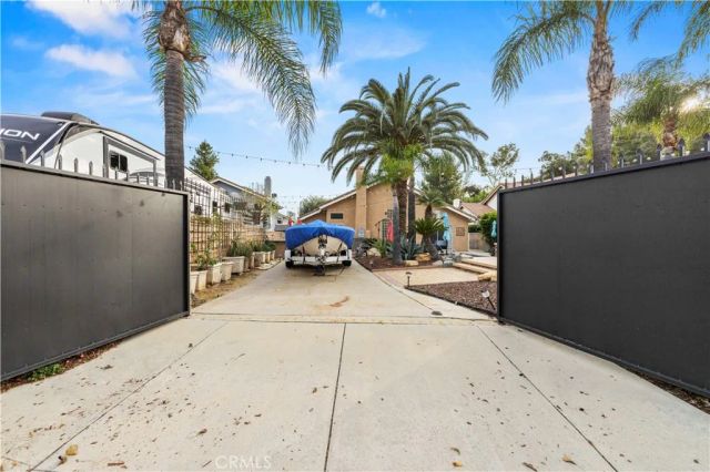 22047 Conway, Saugus, CA 91350