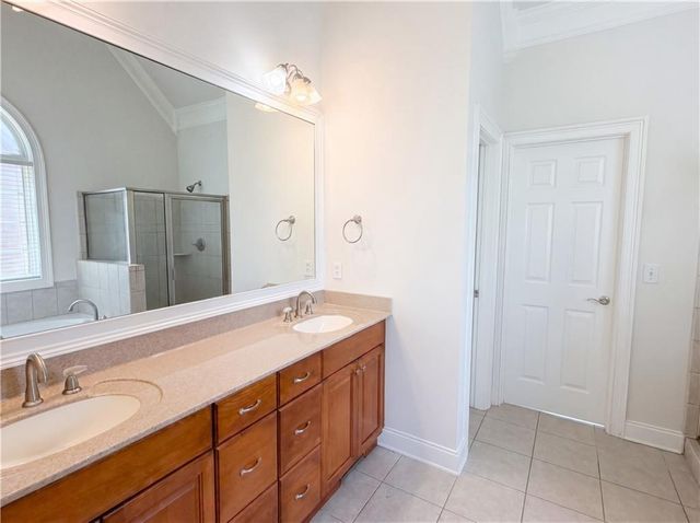 8111 Crestview Drive SE, Covington, GA 30014