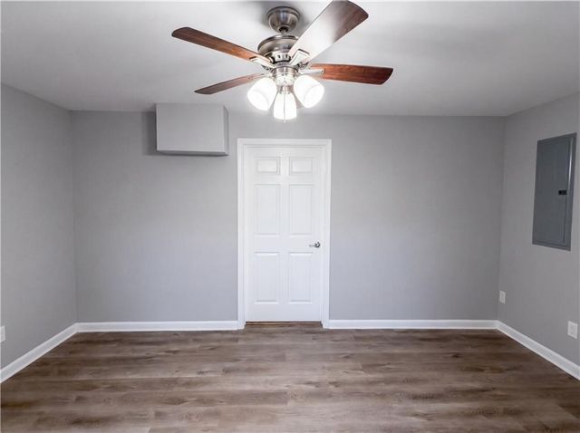 8111 Crestview Drive SE, Covington, GA 30014