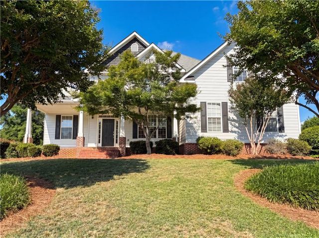 8111 Crestview Drive SE, Covington, GA 30014