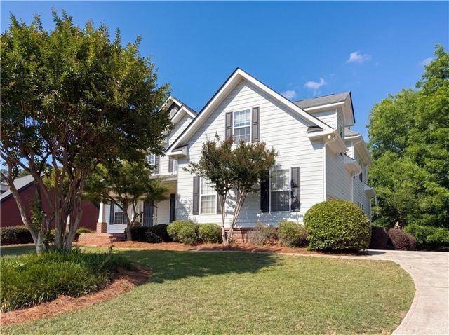 8111 Crestview Drive SE, Covington, GA 30014