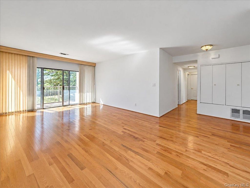618 Louisiana Avenue 2, Brooklyn, NY 11239 — photo 5