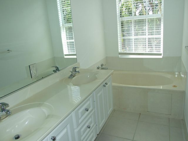 181 Santa Barbara Way, Palm Beach Gardens, FL 33410