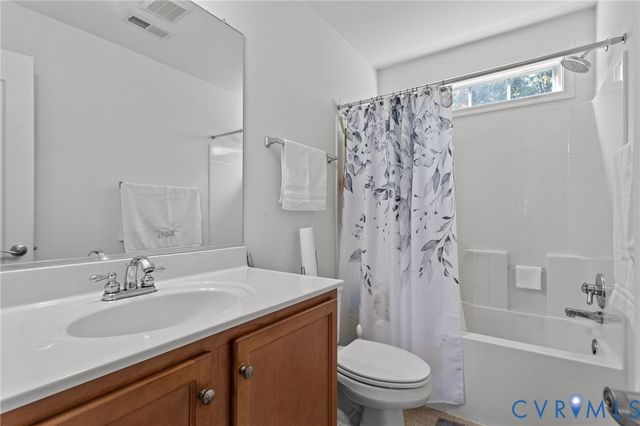 13324 Naylors Blue Ct, Chester, VA 23836