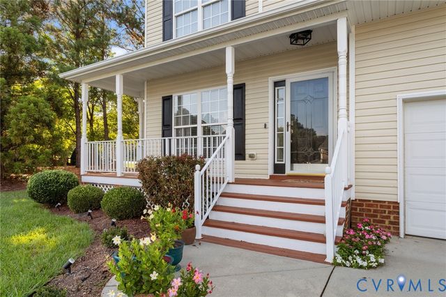 13324 Naylors Blue Ct, Chester, VA 23836