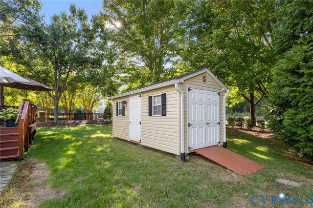 13324 Naylors Blue Ct, Chester, VA 23836