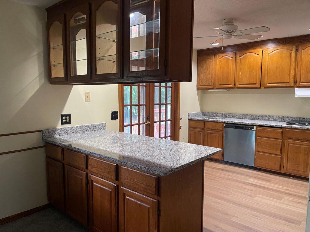 8914 37th Street N, Lake Elmo, MN 55042 — photo 5
