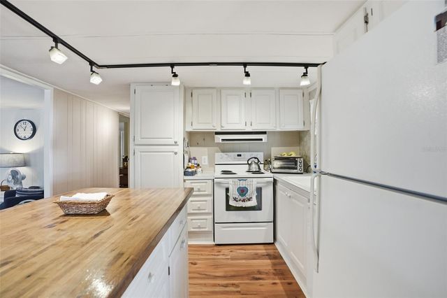 7429 MORELLI AVENUE, Brooksville, FL 34613