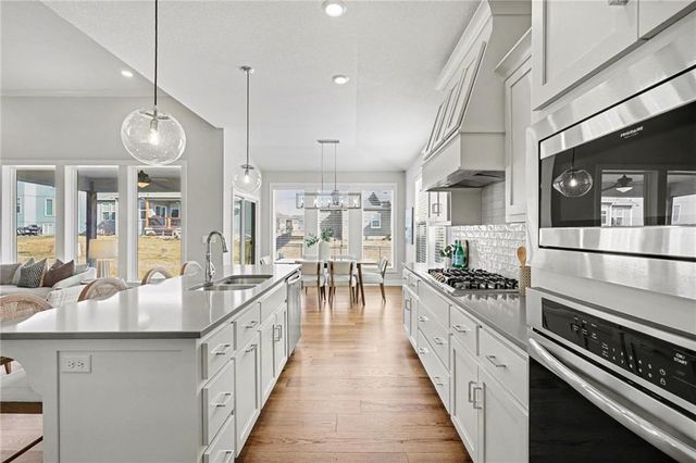 13322 W 181st Court, Overland Park, KS 66013