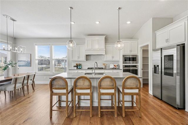 13322 W 181st Court, Overland Park, KS 66013