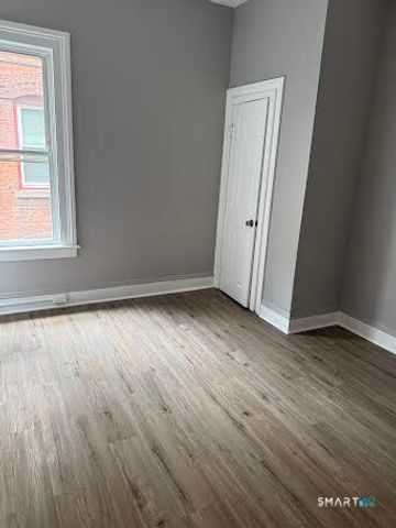 26 Hungerford Street, Hartford, CT 06106