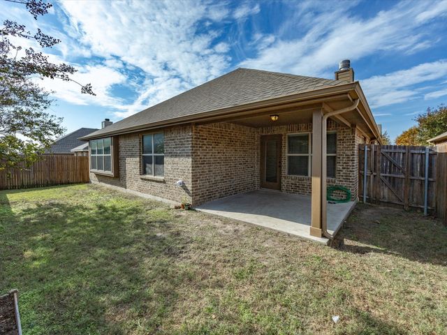 224 Carson Drive, Waxahachie, TX 75167