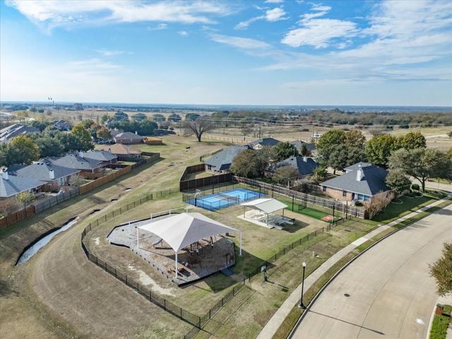 224 Carson Drive, Waxahachie, TX 75167