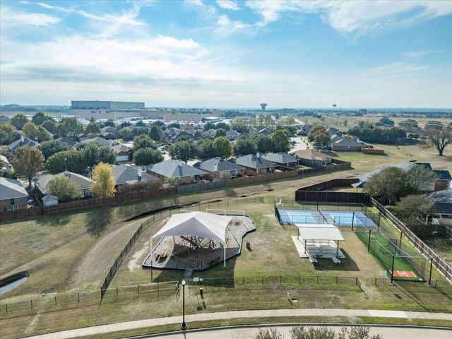 224 Carson Drive, Waxahachie, TX 75167