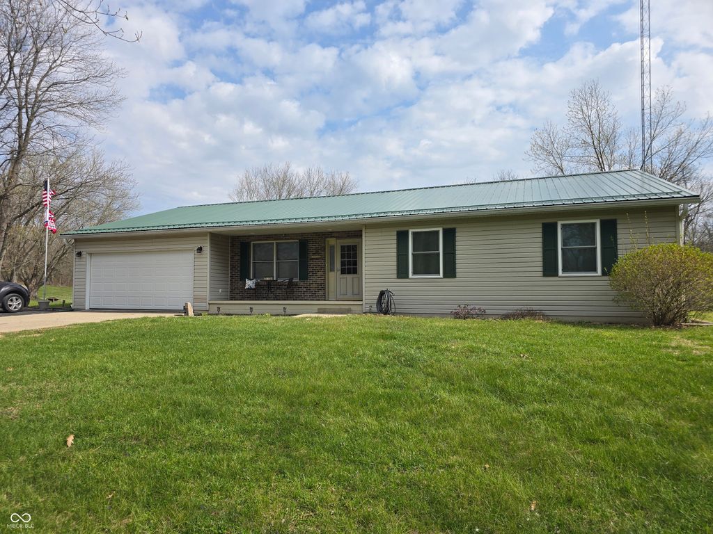 1320 Red Cedar Lane, Spencer, IN 47460