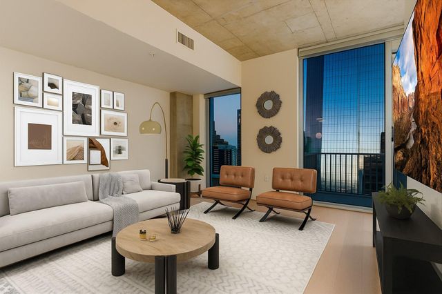 360 Nueces ST 3207, Austin, TX 78701