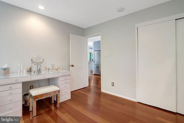 2412 BRENTWOOD PL, Alexandria, VA 22306