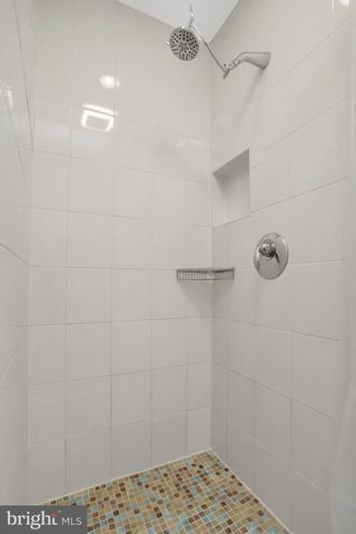 2412 BRENTWOOD PL, Alexandria, VA 22306