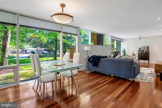 2412 BRENTWOOD PL, Alexandria, VA 22306