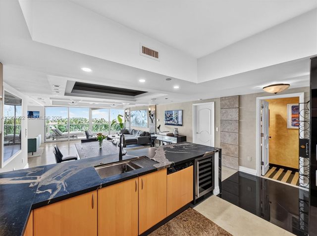 1455 Ocean Dr 704, Miami Beach, FL 33139