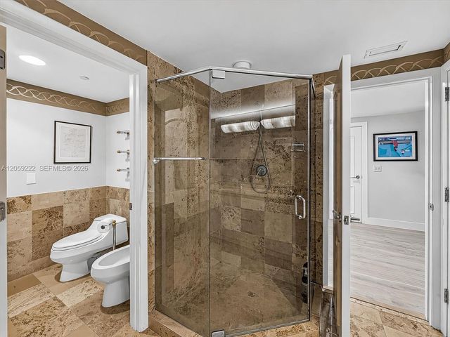 1455 Ocean Dr 704, Miami Beach, FL 33139