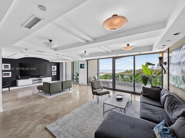 1455 Ocean Dr 704, Miami Beach, FL 33139