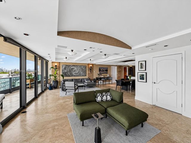 1455 Ocean Dr 704, Miami Beach, FL 33139
