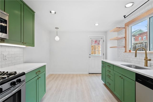 4404 Davison, Lawrenceville, PA 15201