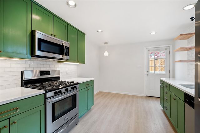 4404 Davison, Lawrenceville, PA 15201