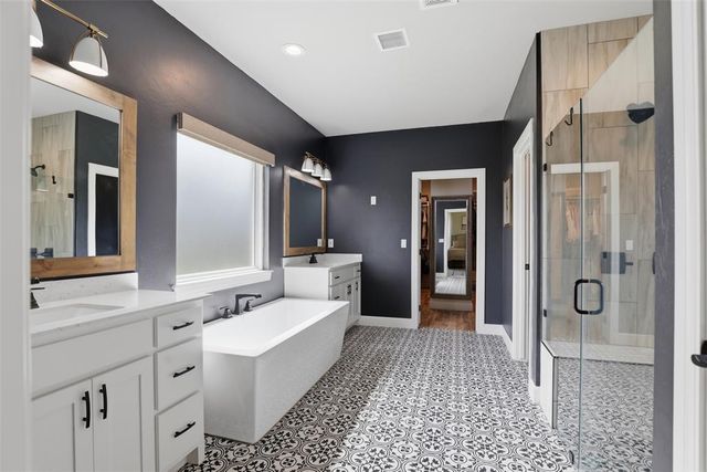 14170 Fox Lair Lane, Edmond, OK 73025