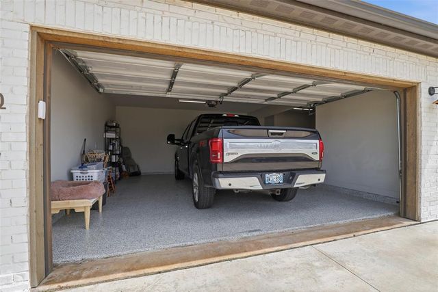 14170 Fox Lair Lane, Edmond, OK 73025