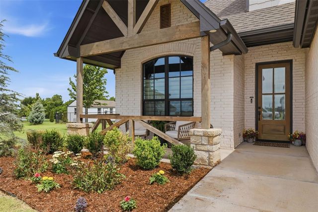 14170 Fox Lair Lane, Edmond, OK 73025