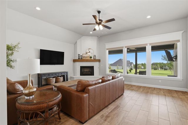 14170 Fox Lair Lane, Edmond, OK 73025