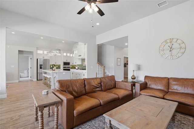 14170 Fox Lair Lane, Edmond, OK 73025