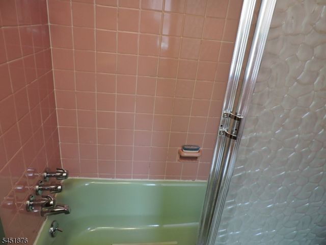 15 Main Ave 0, Elmwood Park Boro, NJ 07407