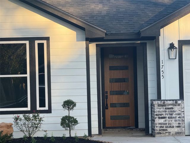 1755 Amelia, Beaumont, TX 77707