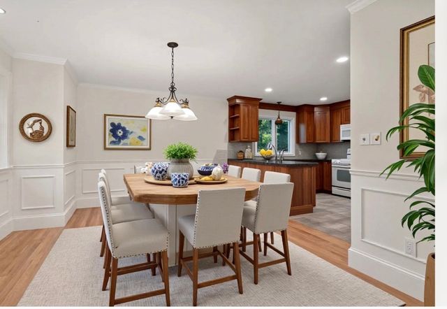 7 Castle Gate Road, Wayland, MA 01778