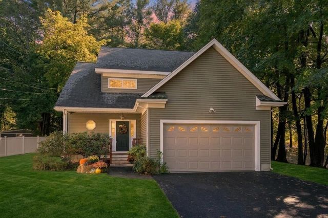 7 Castle Gate Road, Wayland, MA 01778
