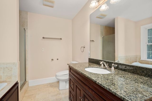 7 Castle Gate Road, Wayland, MA 01778