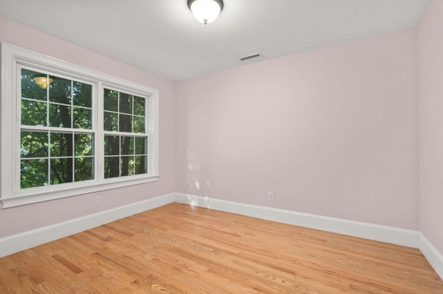 7 Castle Gate Road, Wayland, MA 01778